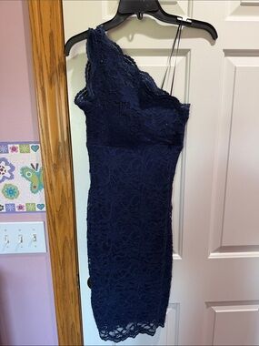 Morgan & Co. Navy One-Shoulder Lace Dress